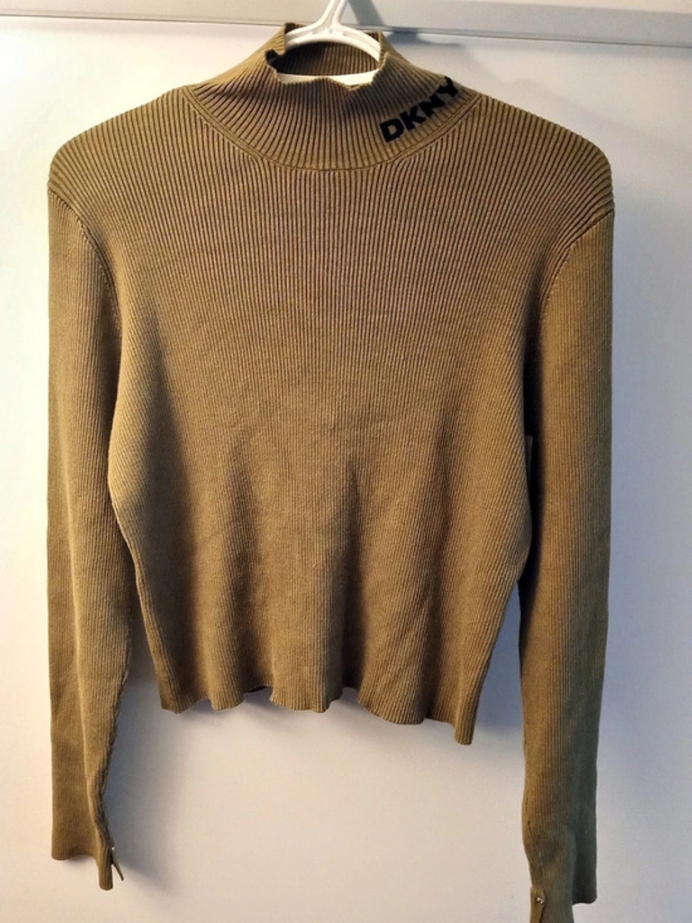 DKNY Jeans Ribbed Cropped Turtleneck Sweater in Brown Size Large